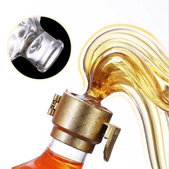 Rooster Decanter 1 liter whiskey, wine, scotch - Picture 4 of 4